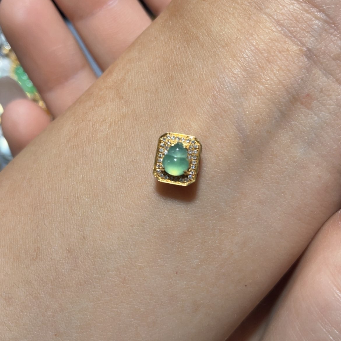 【闪购商品】翡翠18K金镶嵌吊坠(不含链)