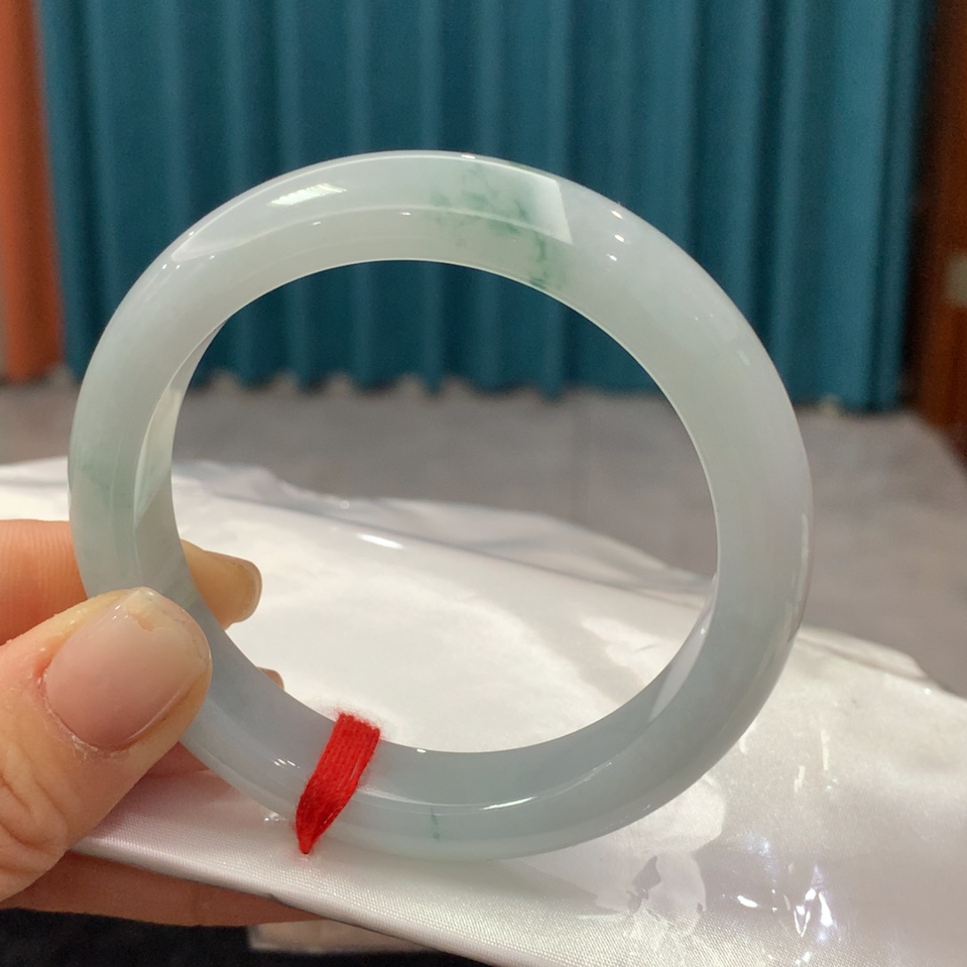未镶嵌手镯翡翠完美者慎拍 圈口57.2