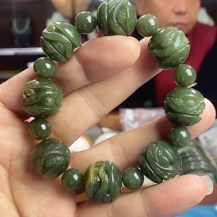 和田玉未镶嵌手串