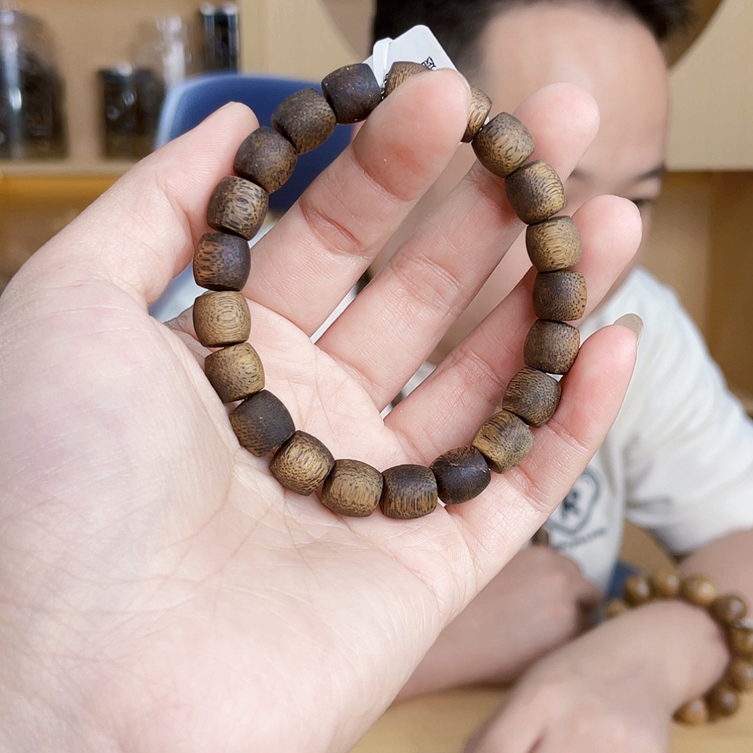 沉香沉香碎屑棋楠香王1号鼓珠单圈0.9/7克多样性发一