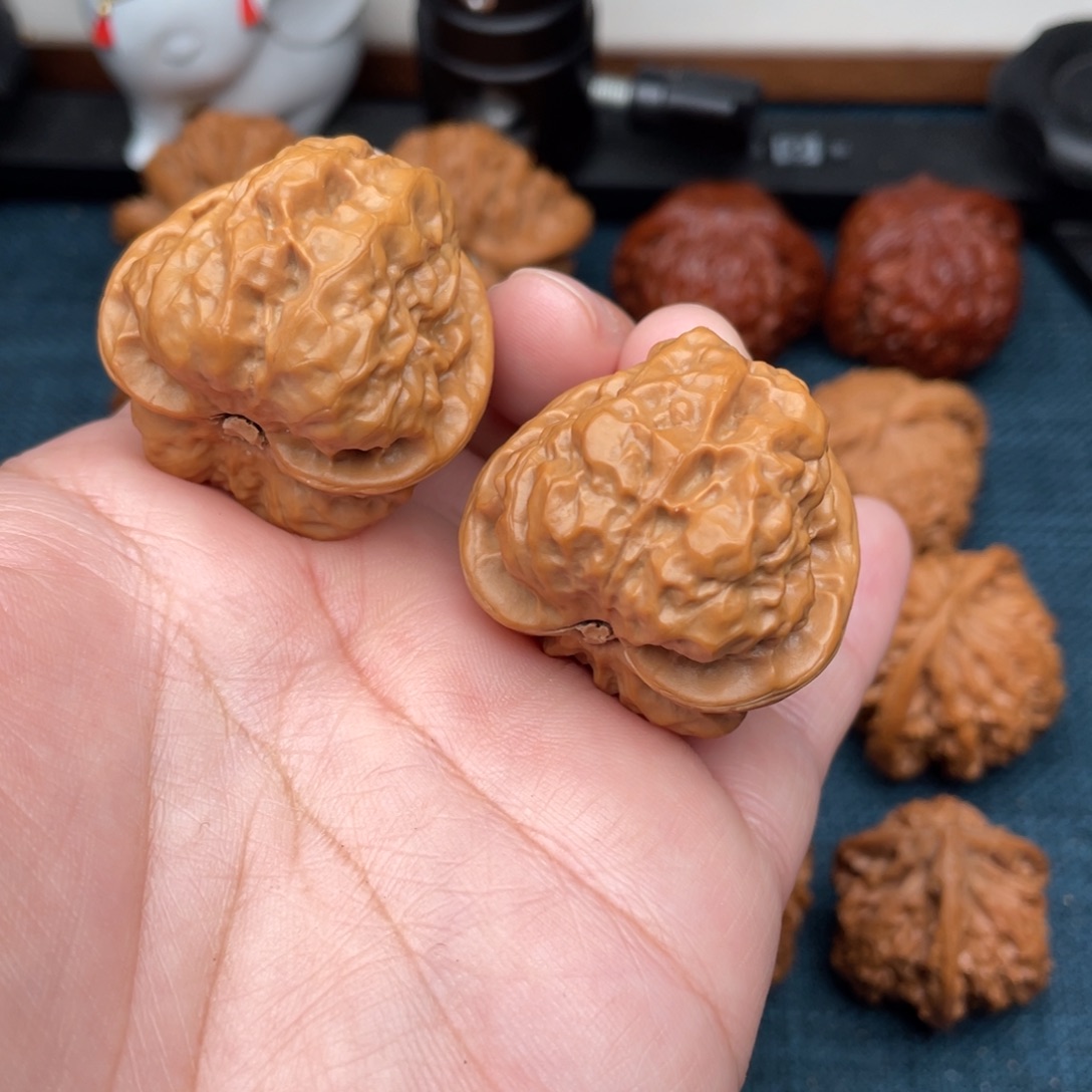 文玩核桃把件全品三角蛙35