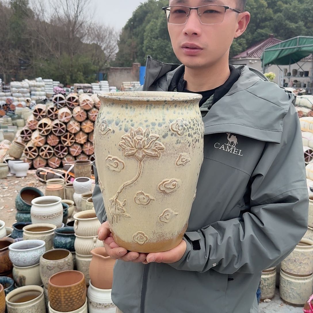 紫砂花盆口20高30（一个莲花老庄彩色文林