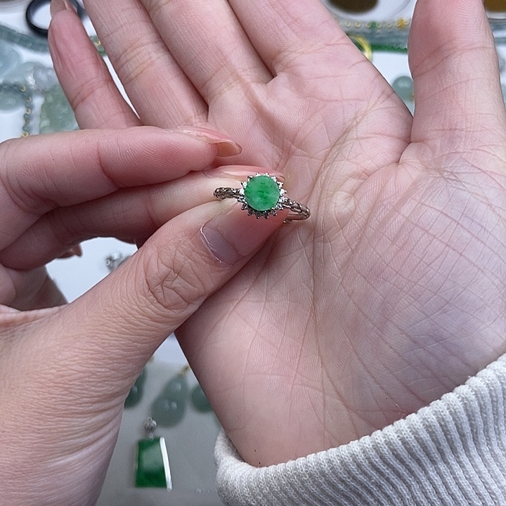 翡翠戒指未镶嵌戒指