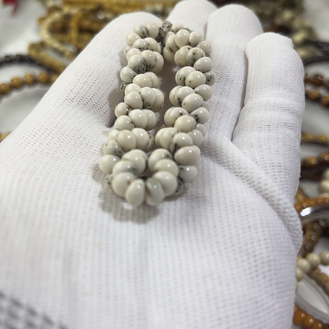 吊坠星月菩提绿背大蒜