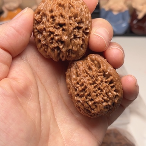 斌***.文玩核桃吊坠大蒜头