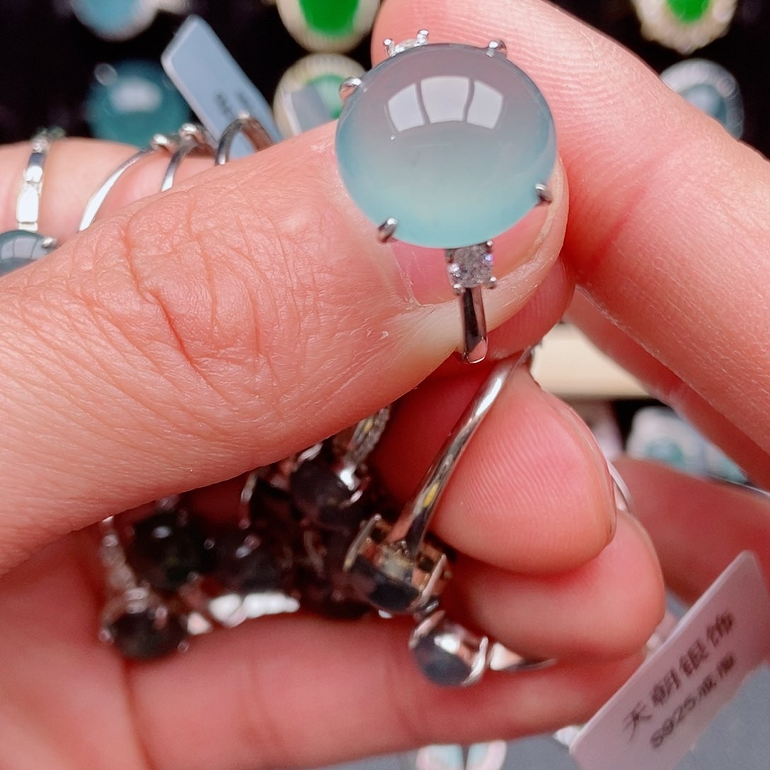 翡翠戒指银S925镶嵌?**步884287428