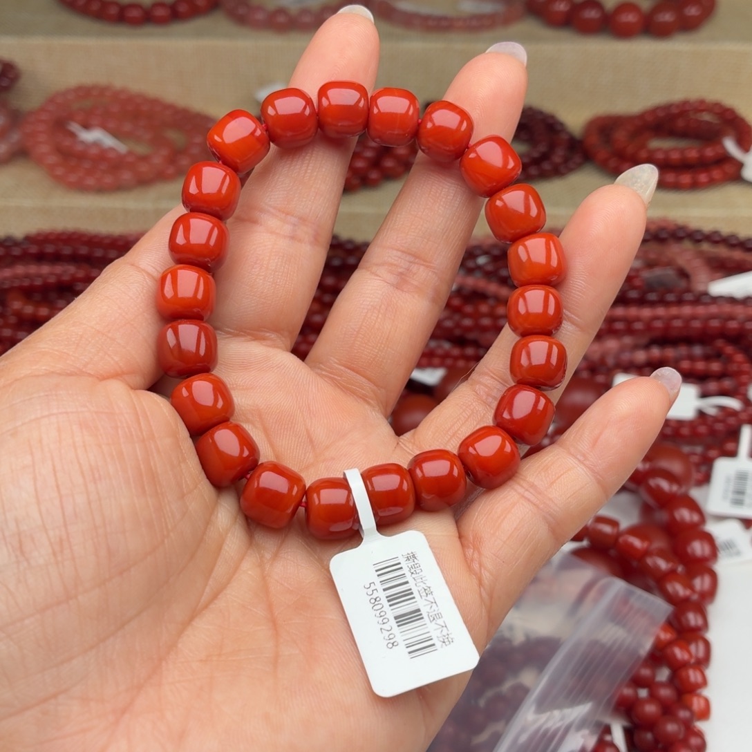 柒***颖玛瑙/玉髓未镶嵌手链