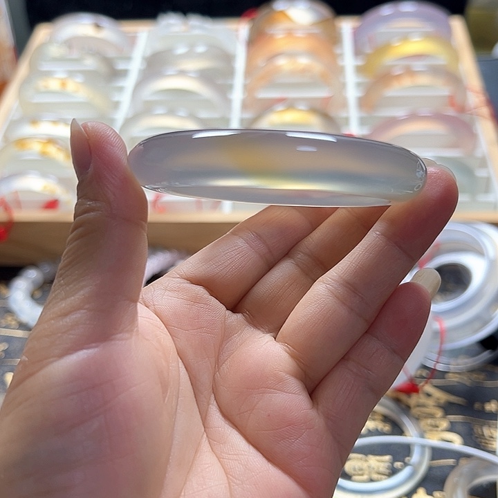 未镶嵌天然色玛瑙/玉髓