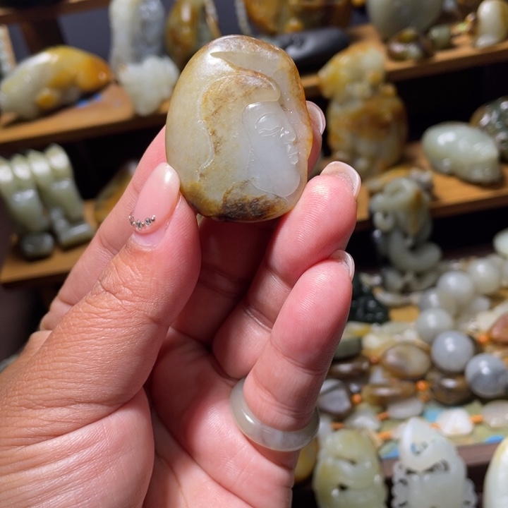 博***弈和田玉（子料）未镶嵌颈饰