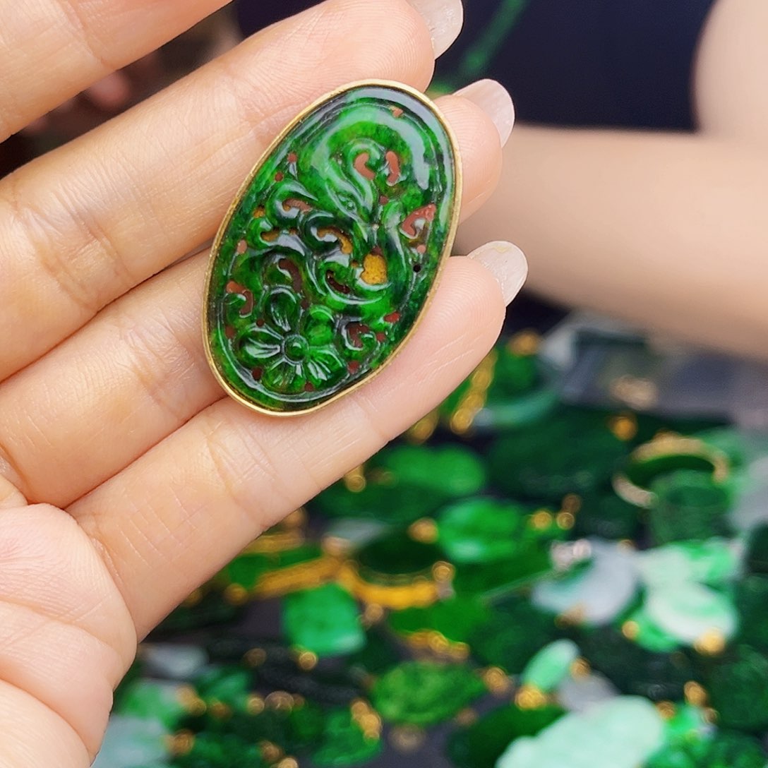 翡翠银S925镶嵌颈饰多样性