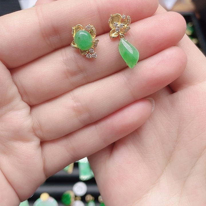 翡翠耳饰18K金镶嵌天然翡翠
