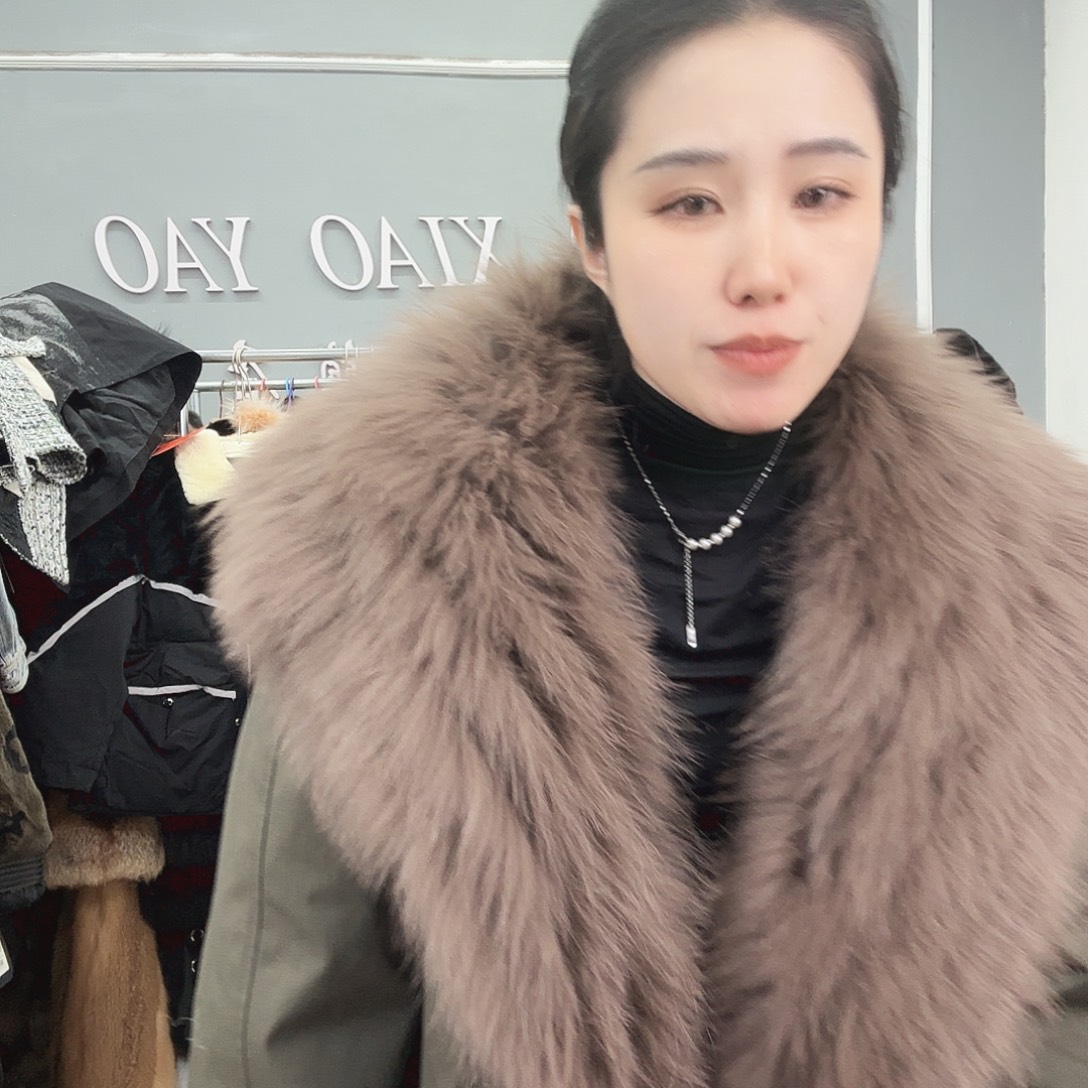 姚小妖家高端皮草