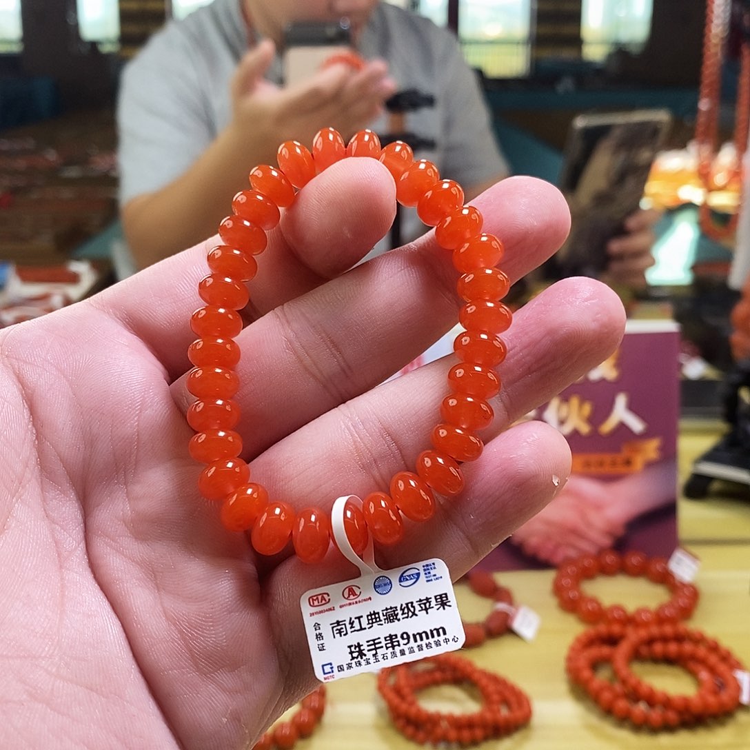 南红玛瑙未镶嵌手链
