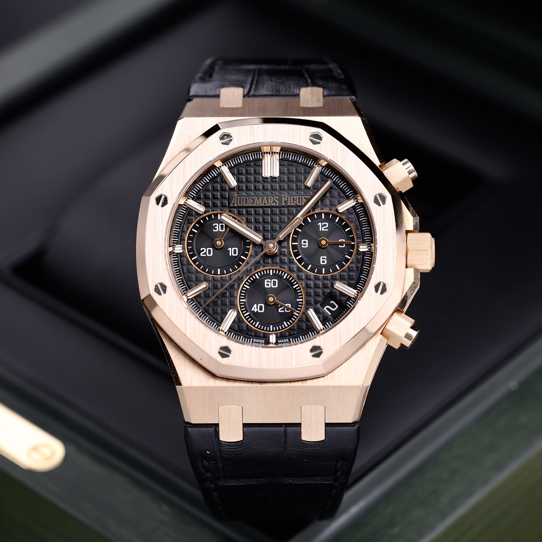 95新 Audemars Piguet/爱彼 26240OR. 黑盘皮带 2023年9月保卡