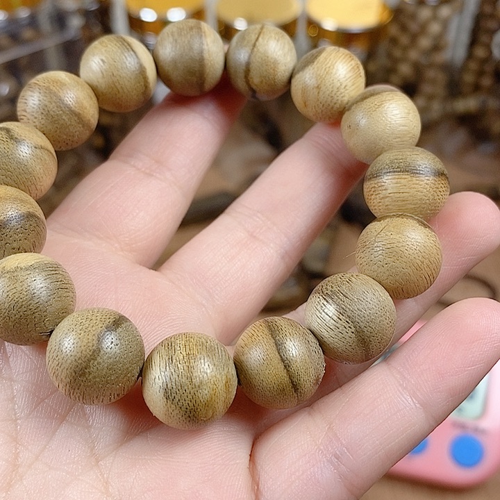 沉香碎屑沉香梦***南达拉干1.4