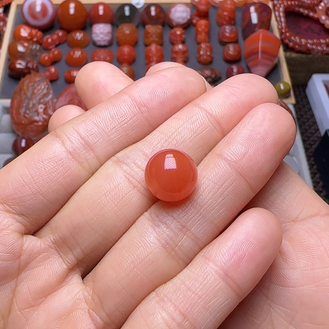 未镶嵌南红玛瑙珠宝奇石