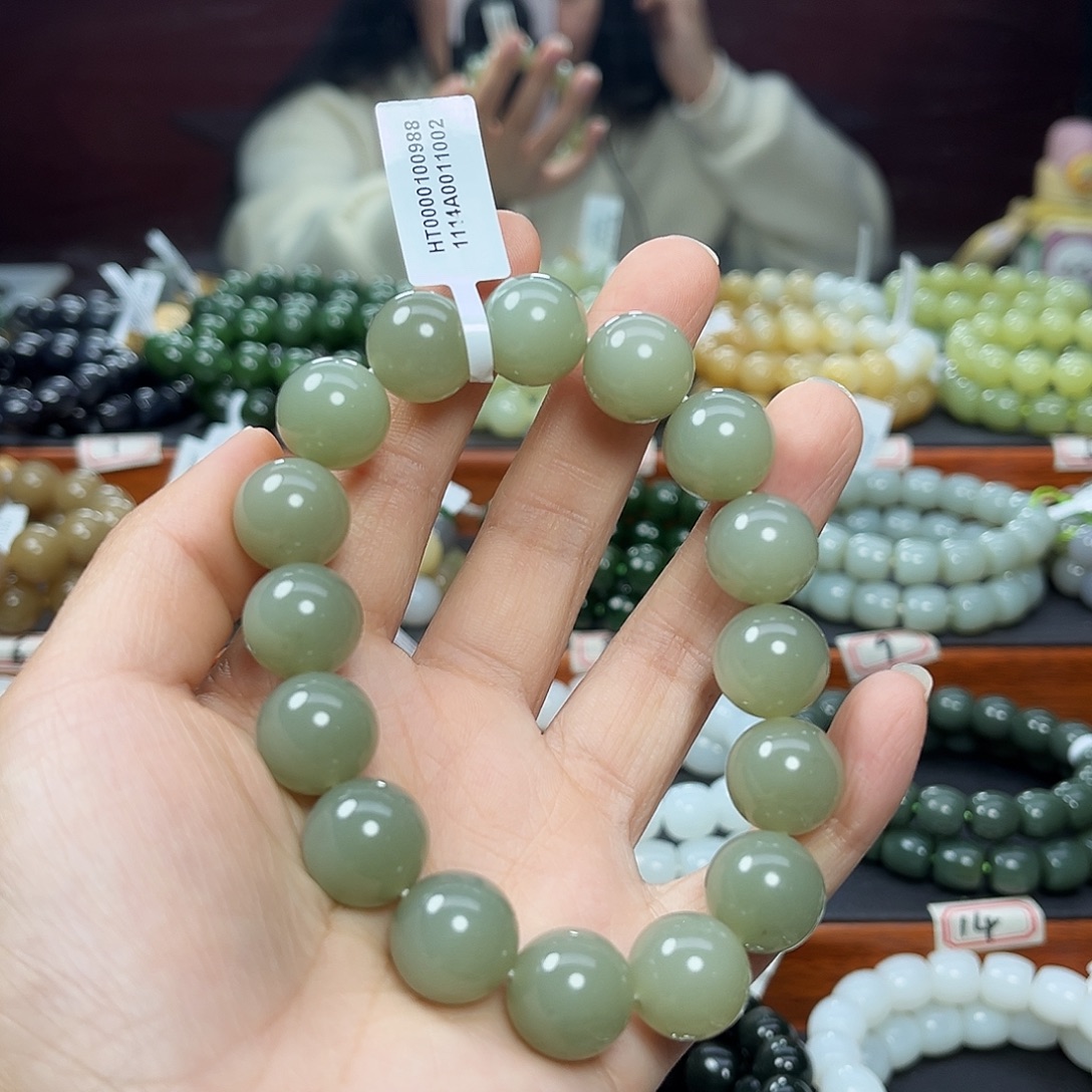 和田玉未镶嵌手链