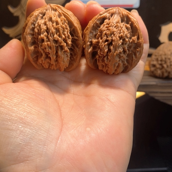 文玩核桃把件45/41三棱