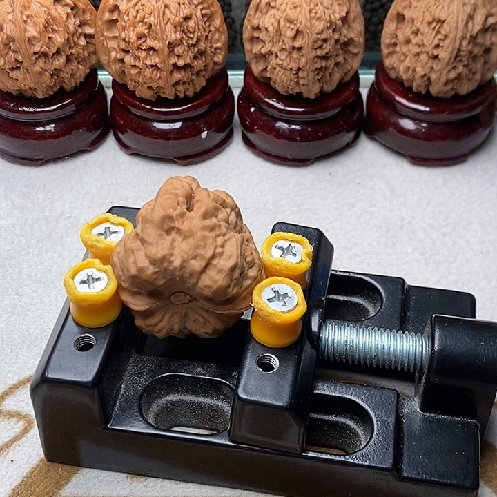 吊坠文玩核桃陆****匙南疆石