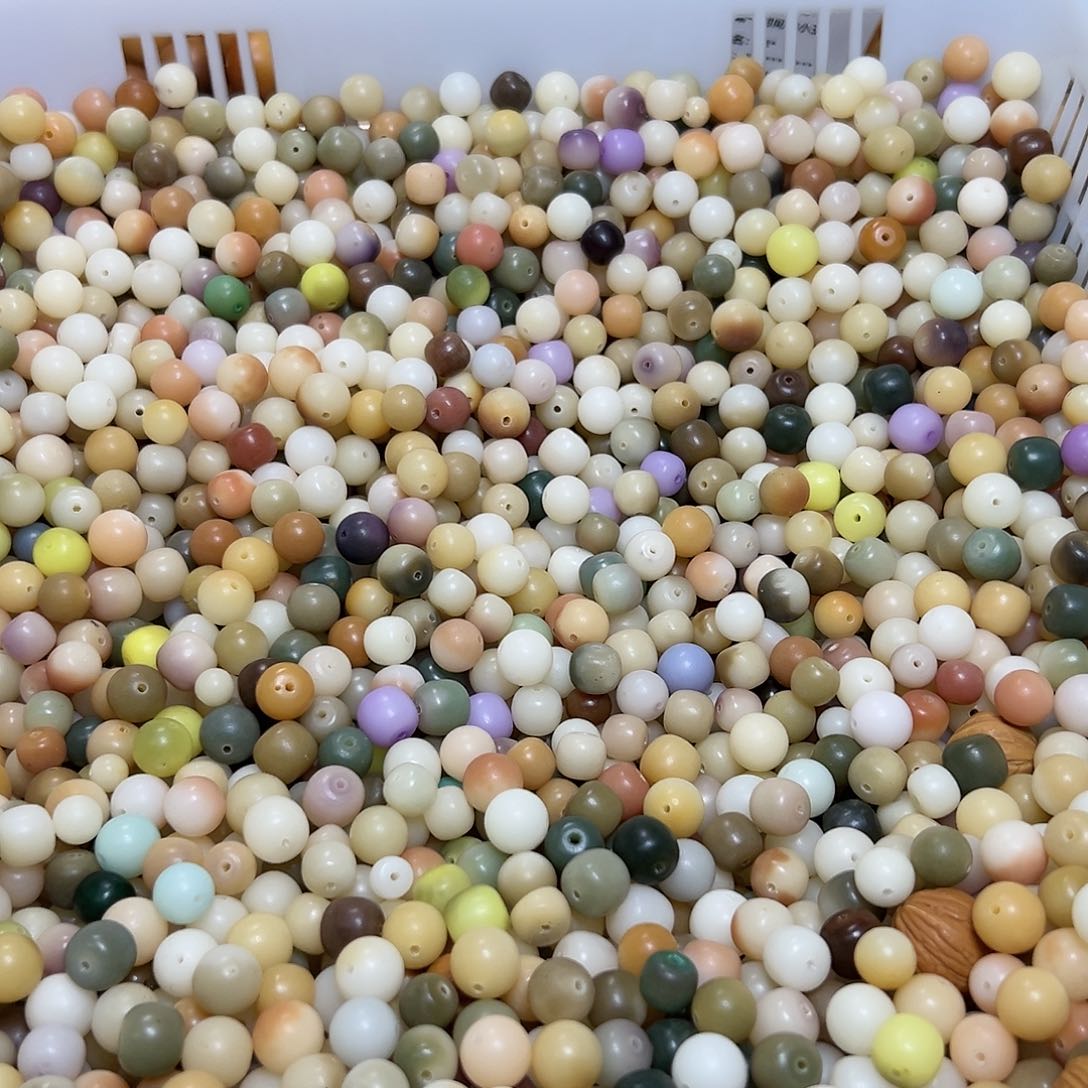 白玉菩提吊坠200颗多宝混瑕疵