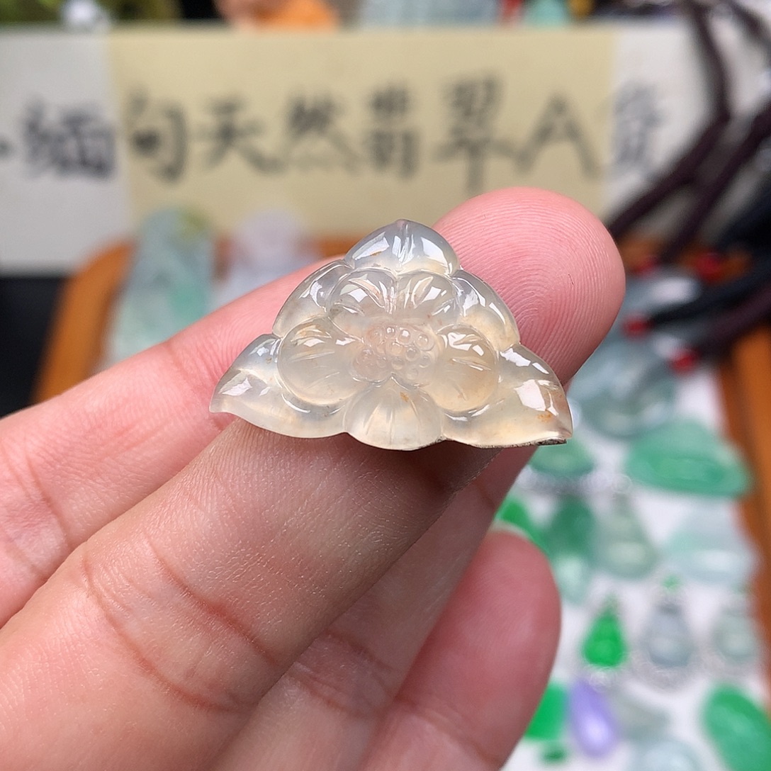 翡翠裸石缅甸天然A货翡翠冰种花开富贵