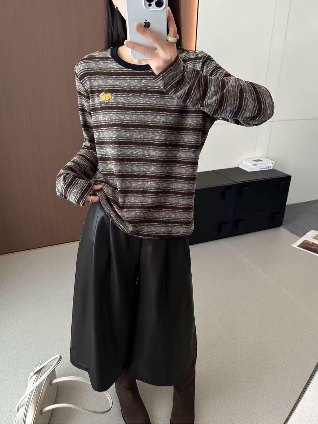 3026#熙荣自留南瓜条纹圆领打底