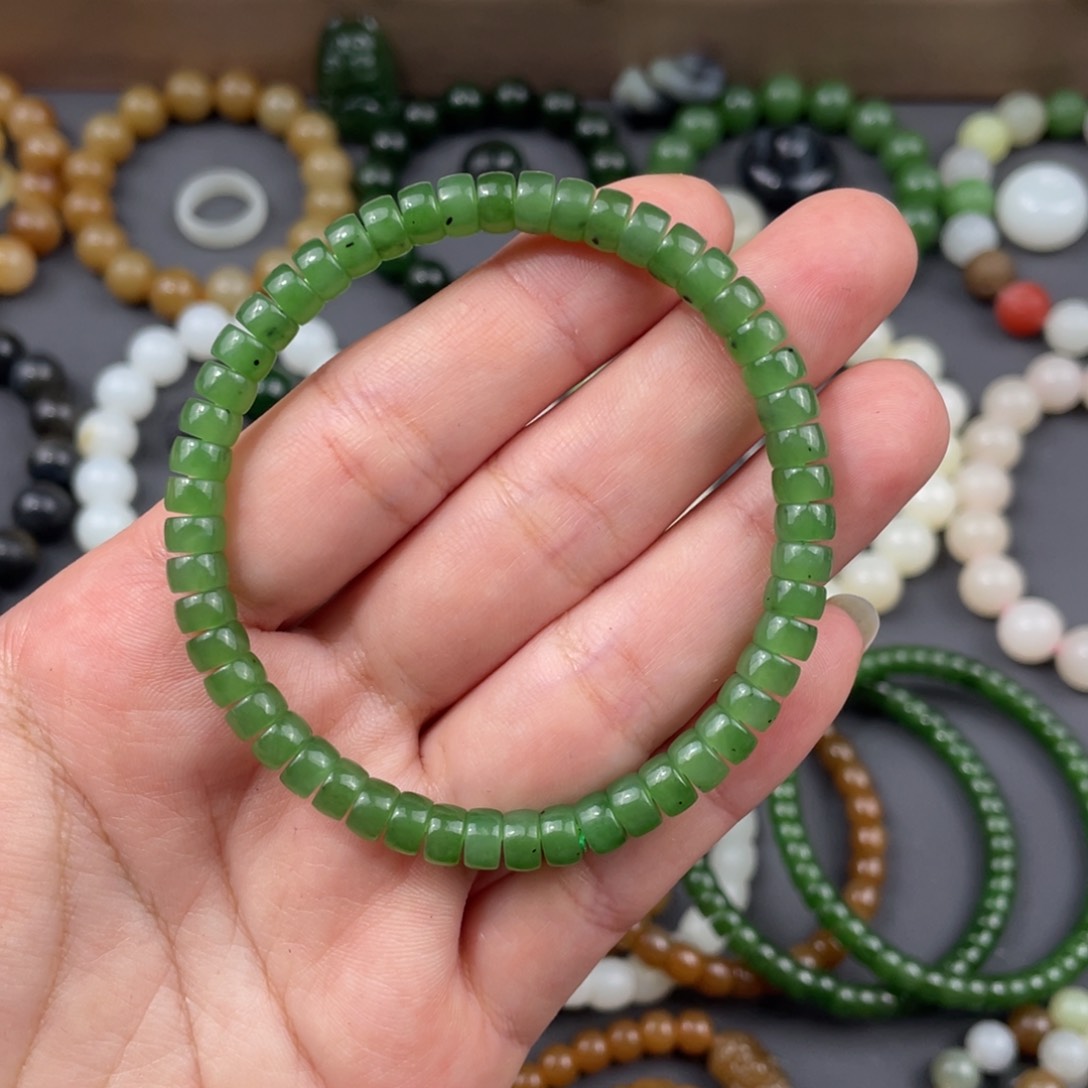 和田玉手串未镶嵌