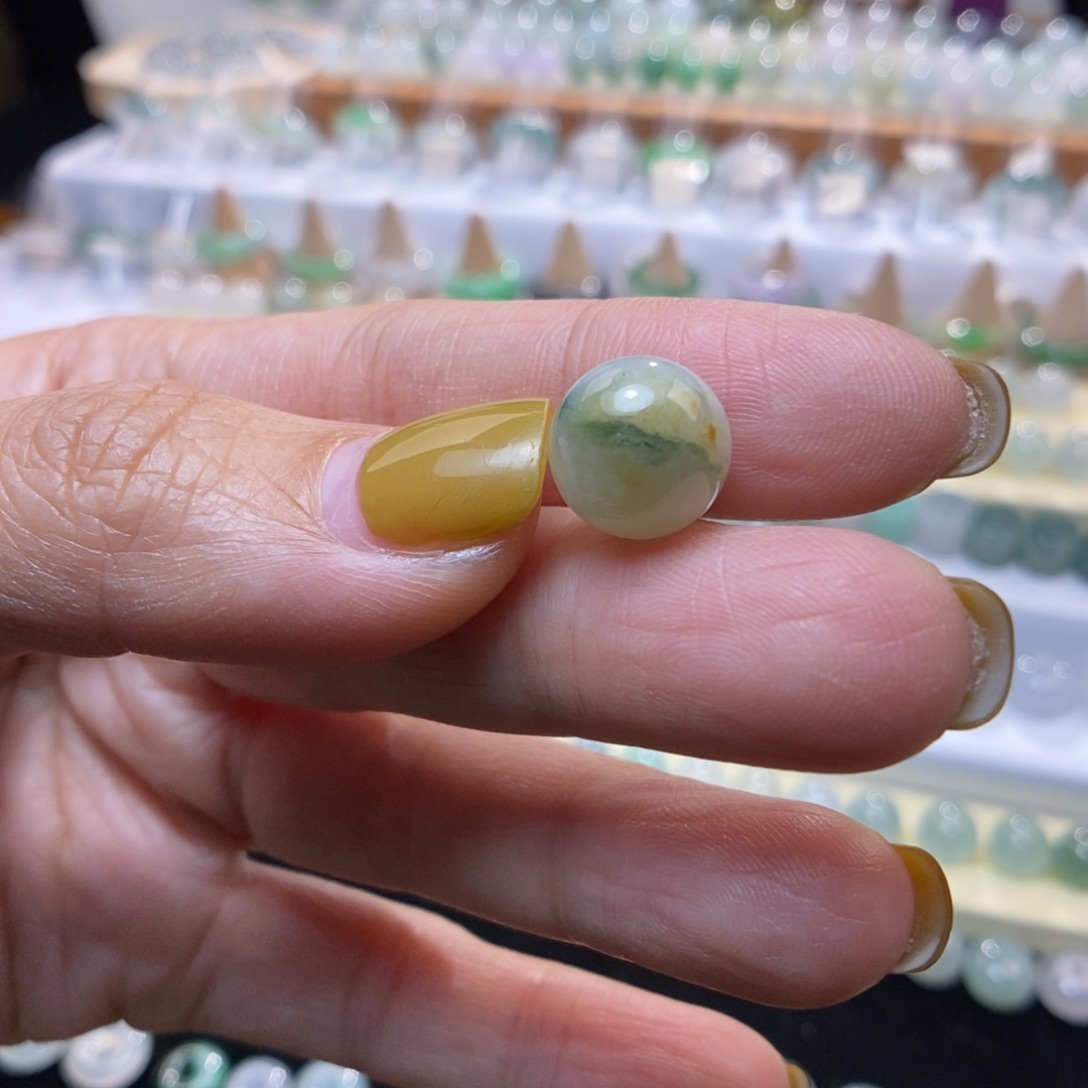 翡翠未镶嵌颈饰11.2向日葵