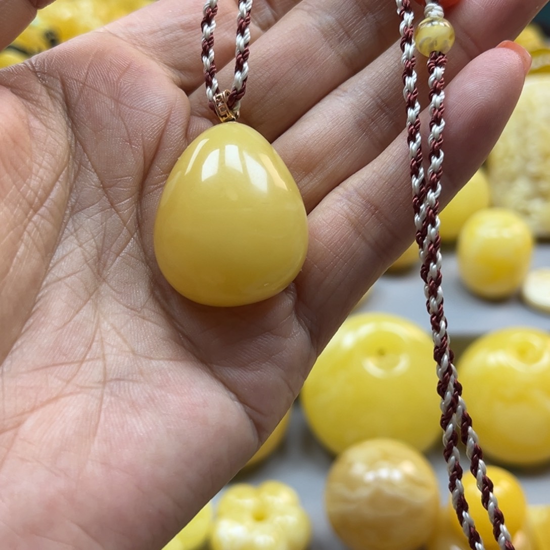 蜜蜡珠宝奇石未镶嵌