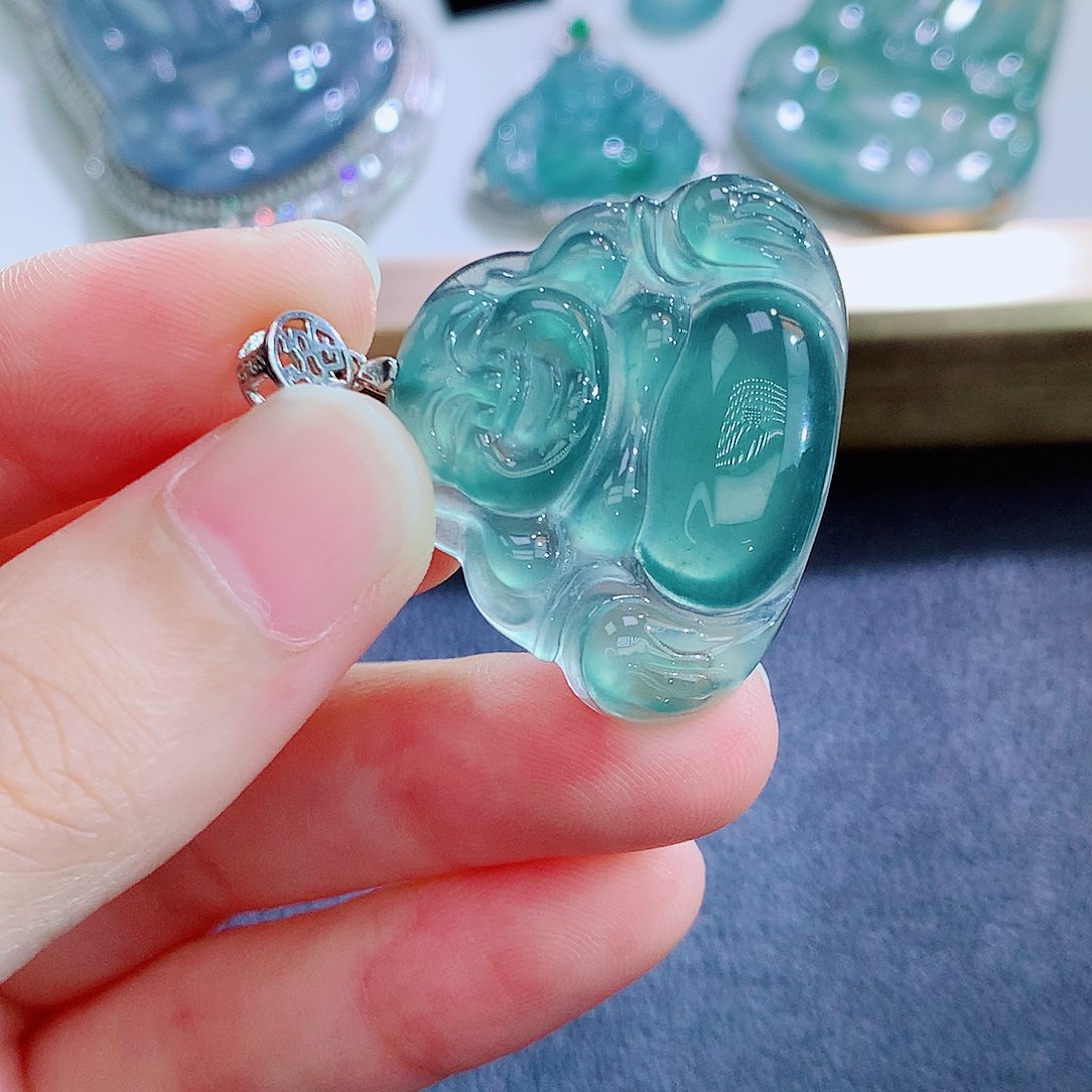 翡翠未镶嵌颈饰翡翠