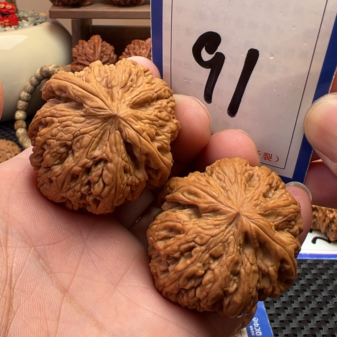 文玩核桃把件球筋42肚45尺寸91号