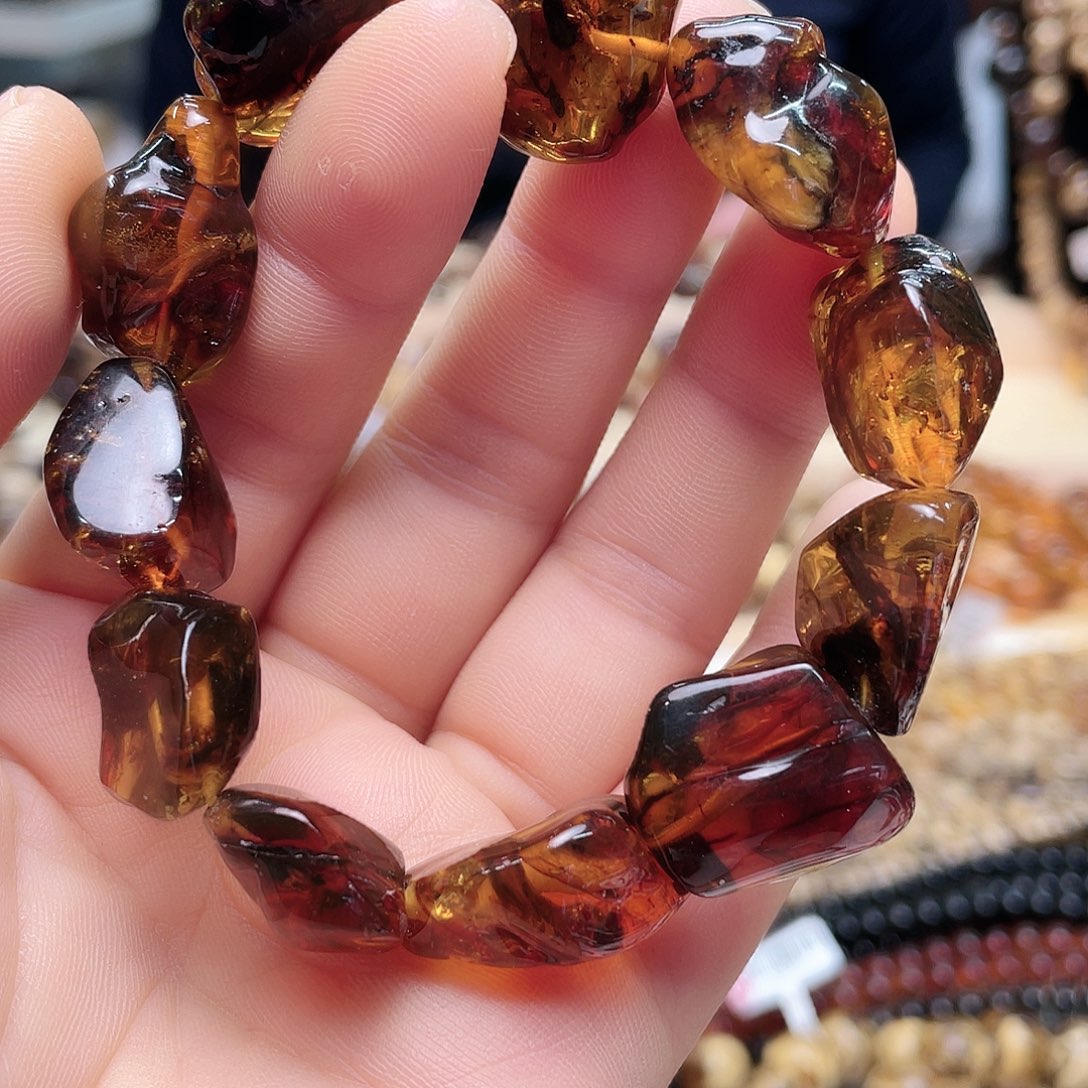 琥珀裸石未镶嵌大