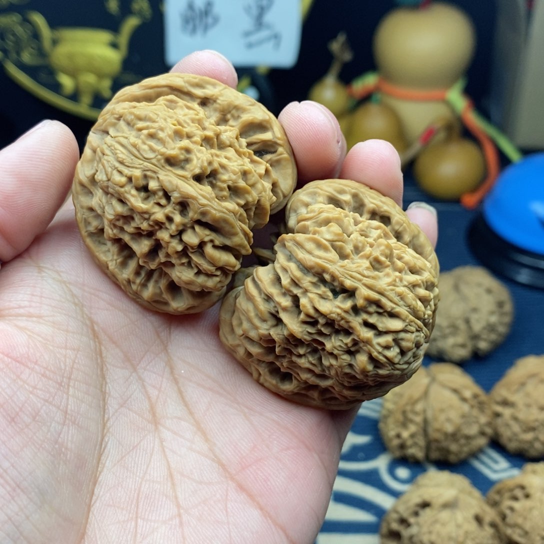 文玩核桃吊坠雨*涿鹿