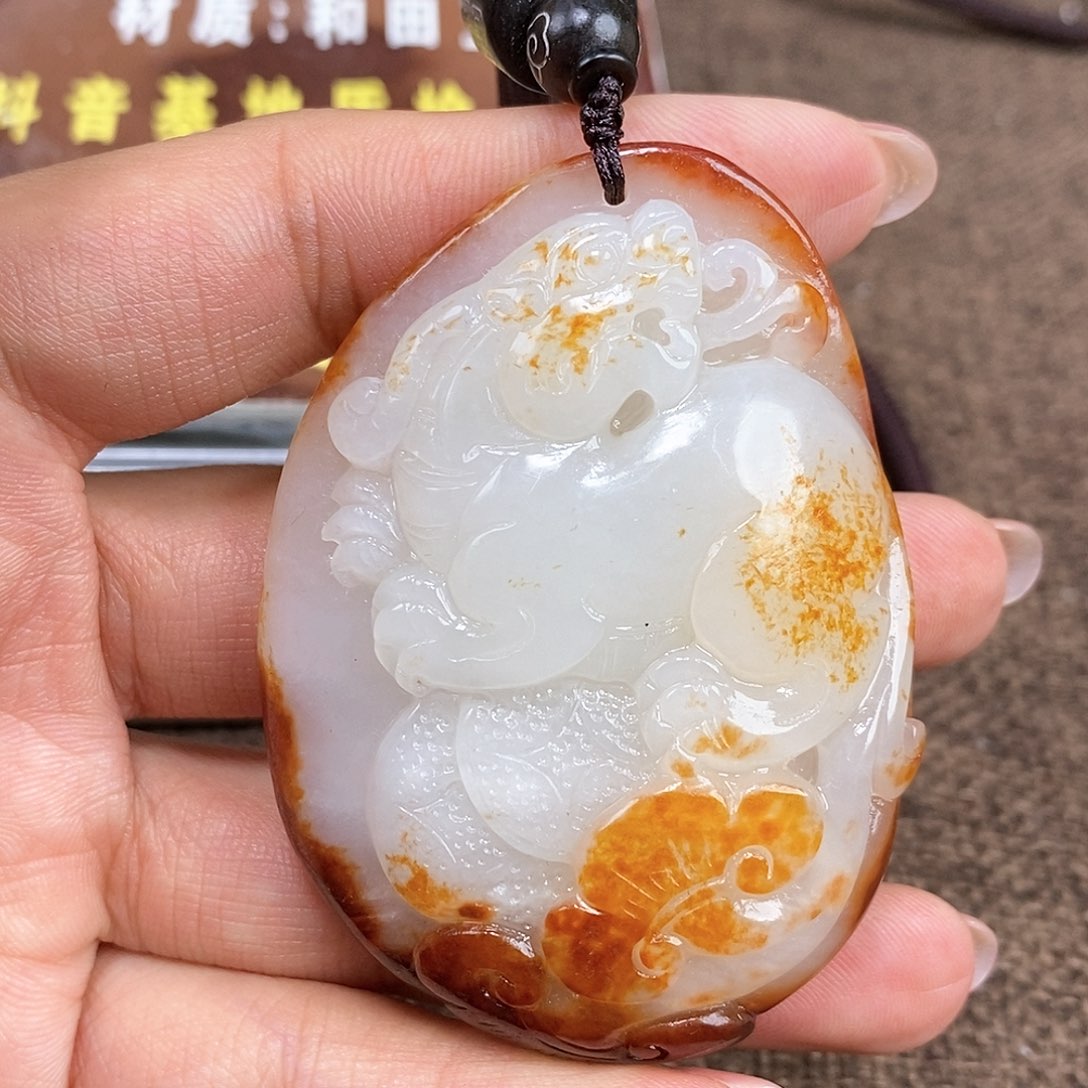 和田玉颈饰未镶嵌