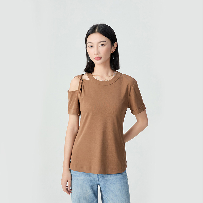 阿玛施AMASS新独特造型漏肩款简约素面时尚短袖T恤女5301007
