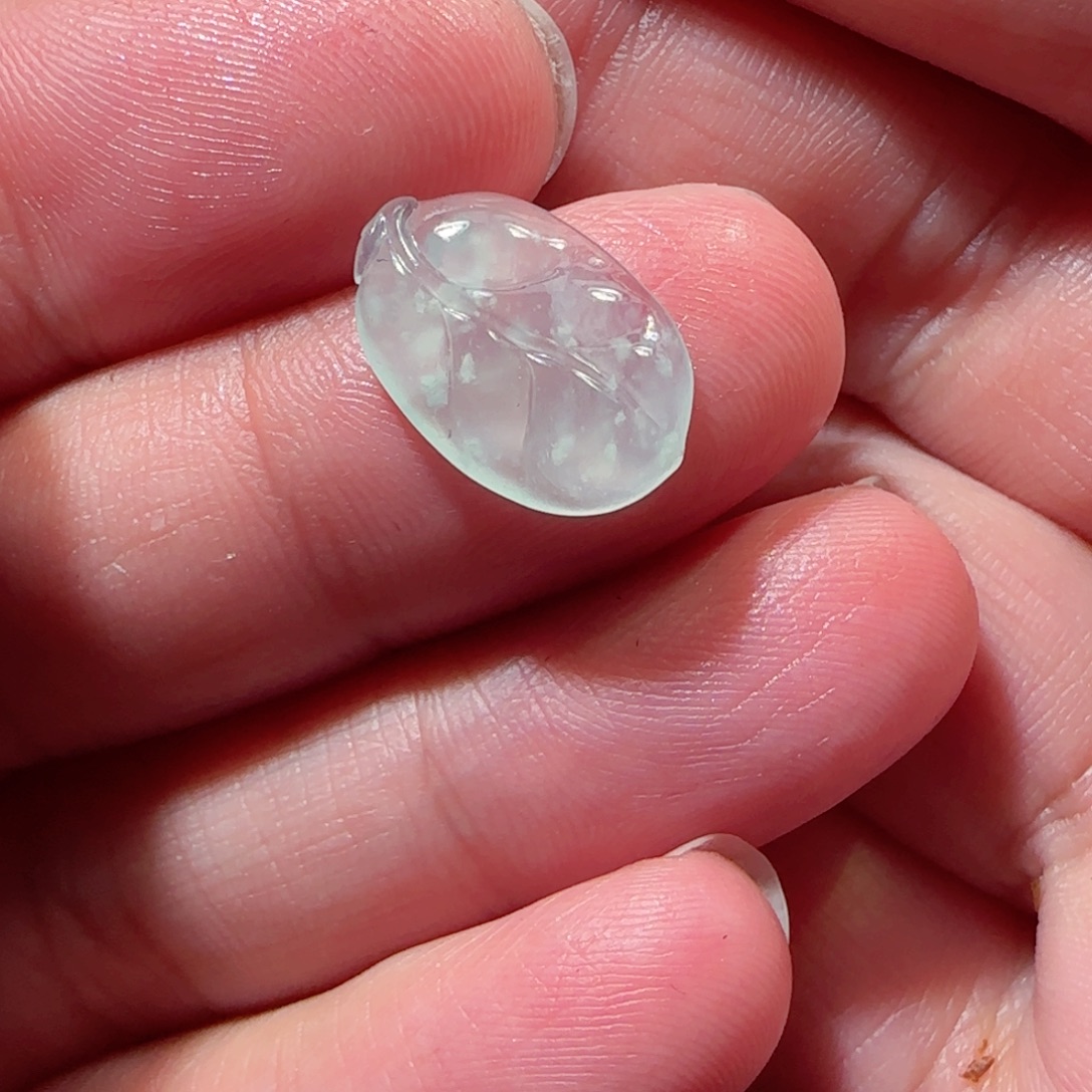 兔***啵定制翡翠未镶嵌天然翡翠叶子