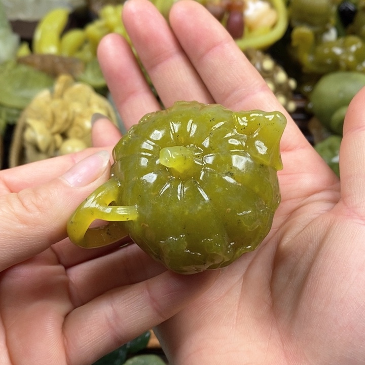 蛇纹石玉手把未镶嵌