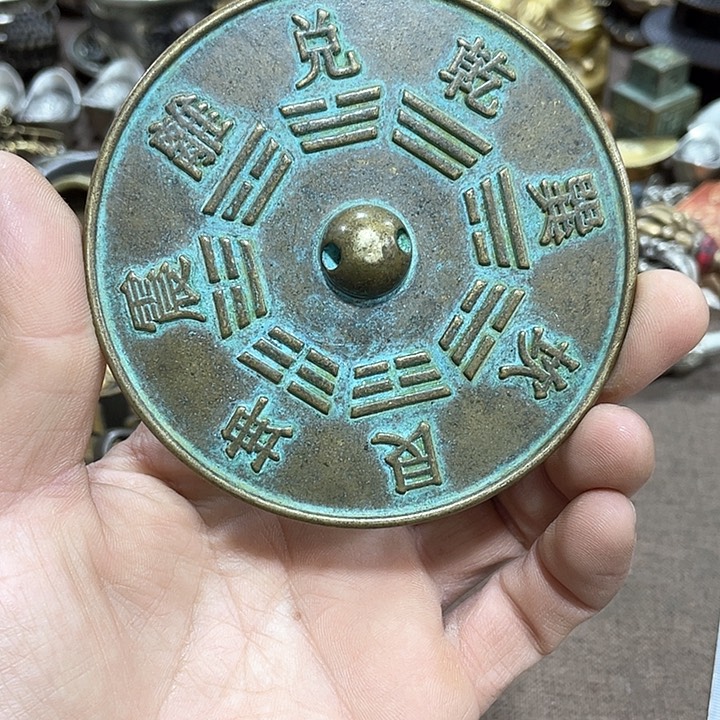 刘*傅黄铜材质精品摆件