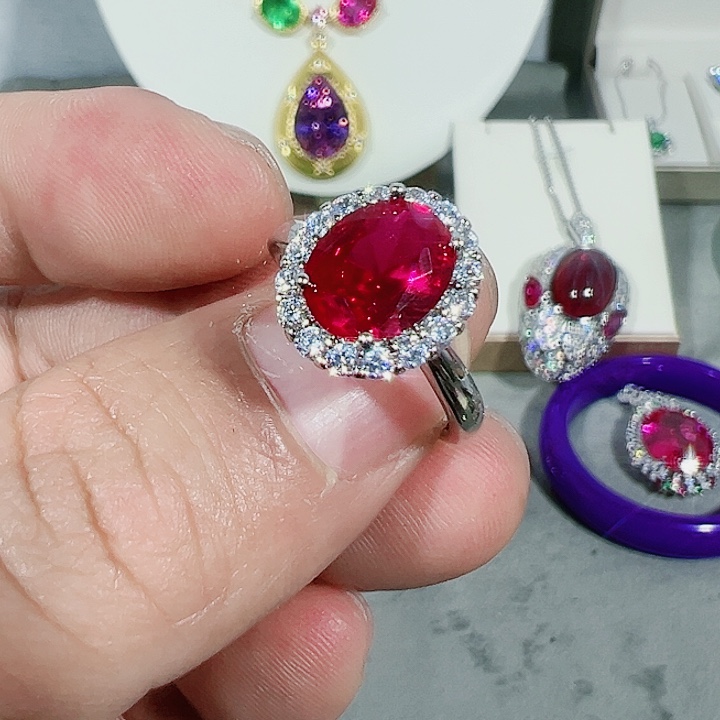 红宝石戒指未镶嵌