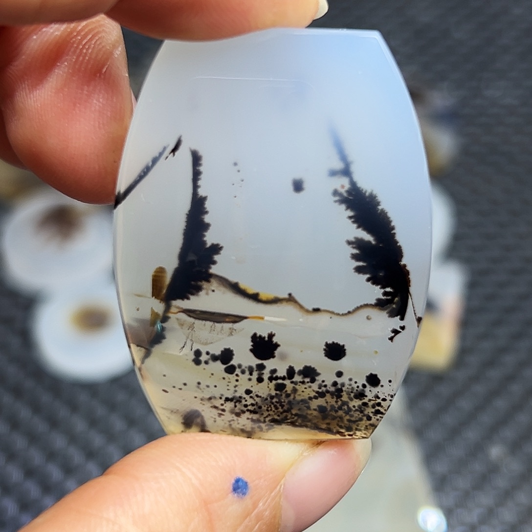 一***诺玛瑙/玉髓未镶嵌珠宝半成品