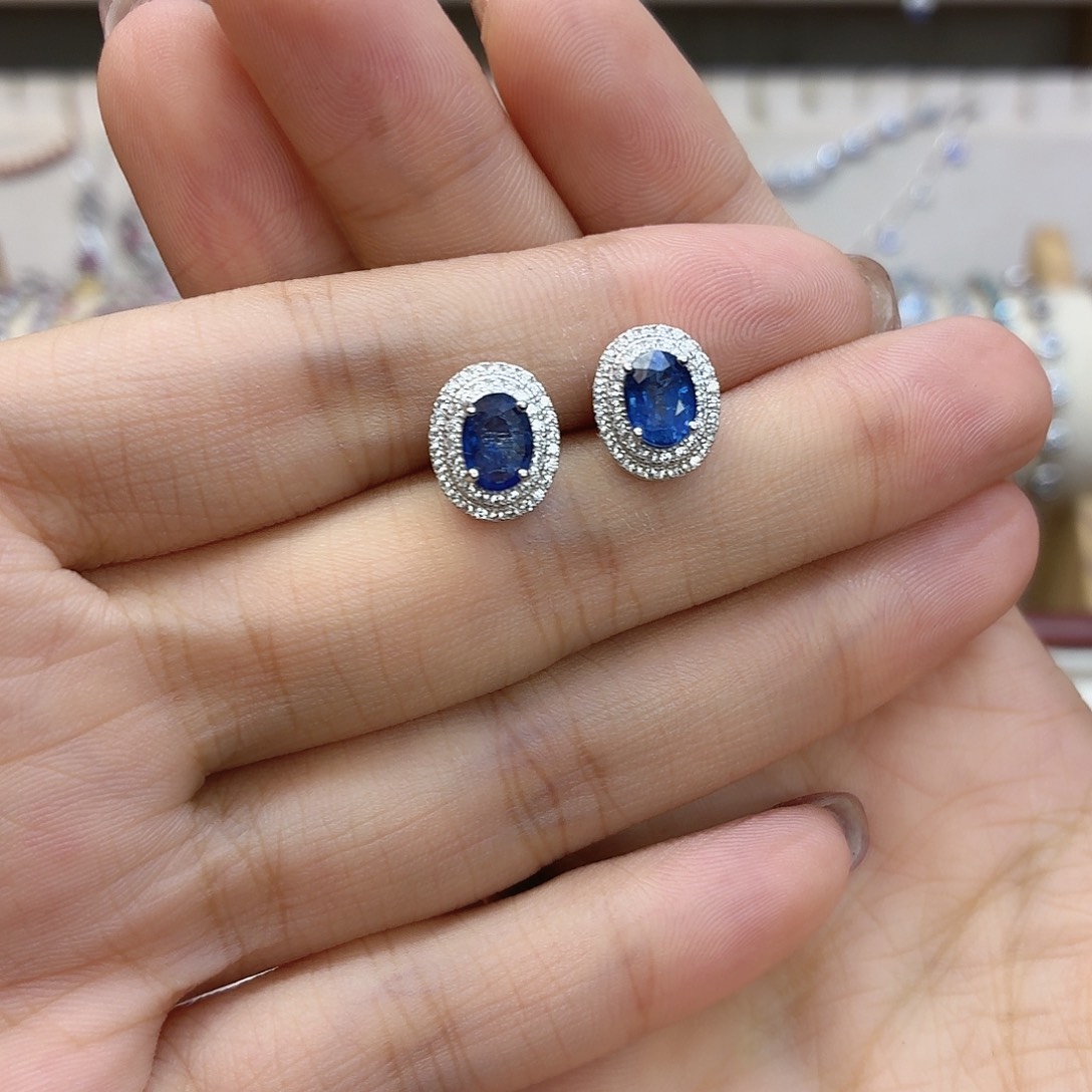 银S925镶嵌蓝宝石耳饰