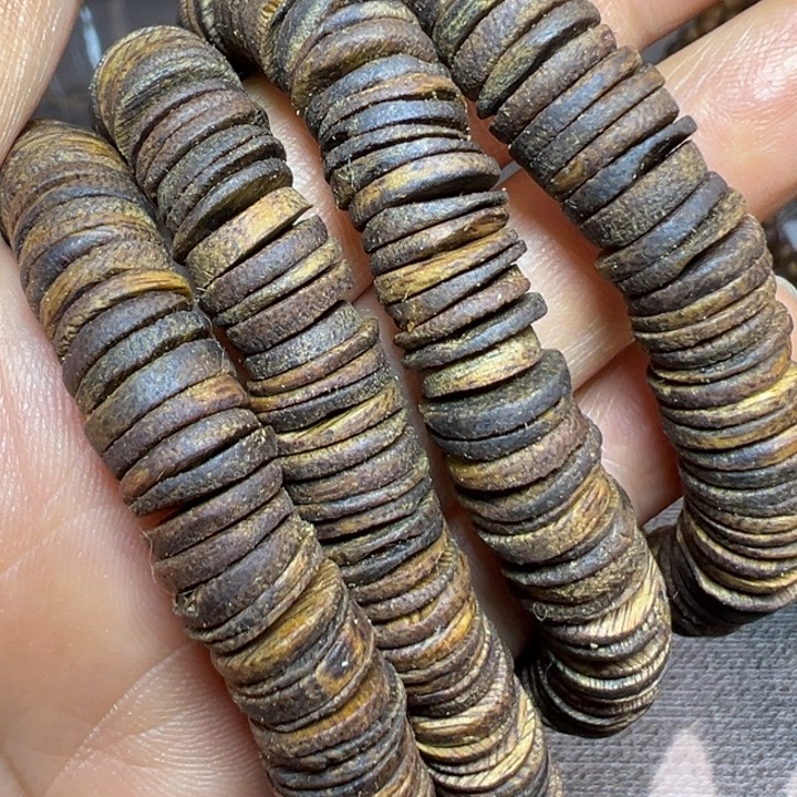 沉香碎屑沉香乌身1.0片珠10克