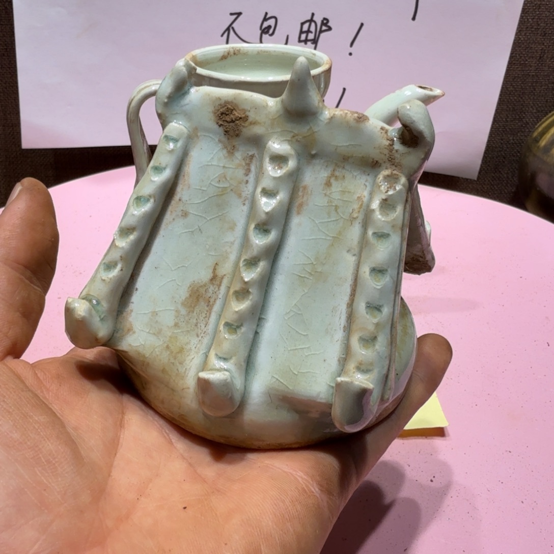 W***涛陶其他漂亮的小瓷瓶子