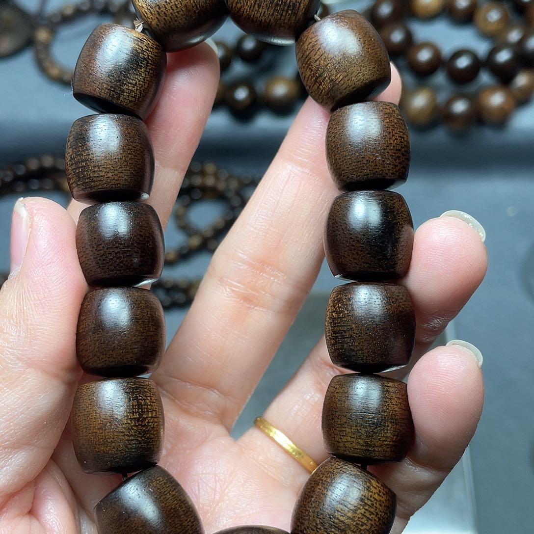 沉香手串芽庄白棋1.5