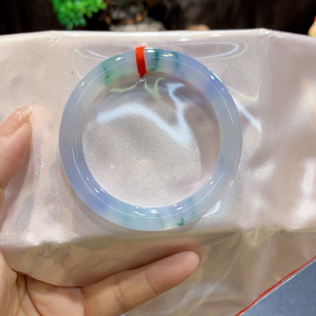 翡翠未镶嵌手镯翡翠手镯