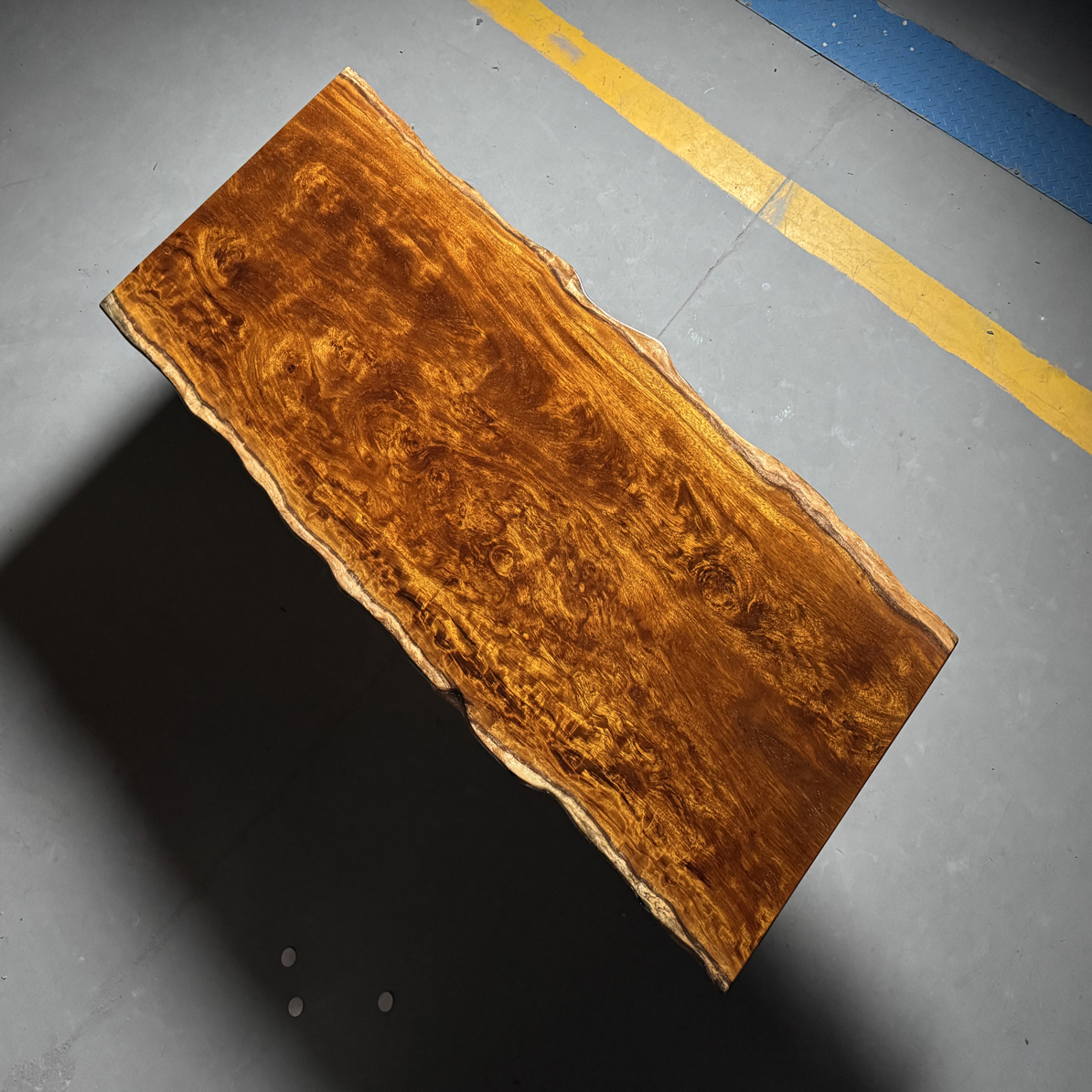 yn99 印尼菠萝格大板桌 202×84×6.5