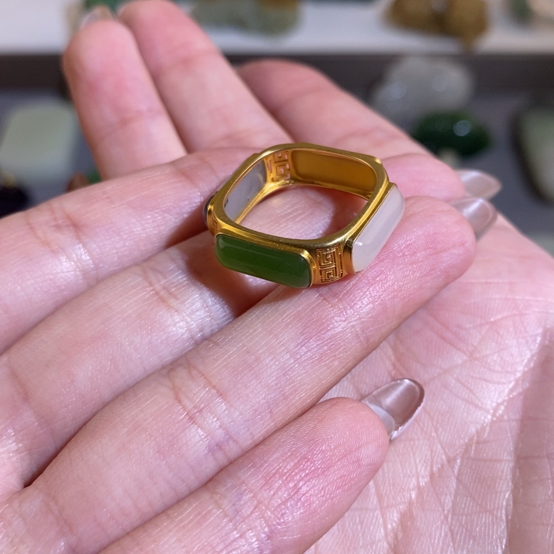 和田玉颈饰18K金镶嵌鹏*