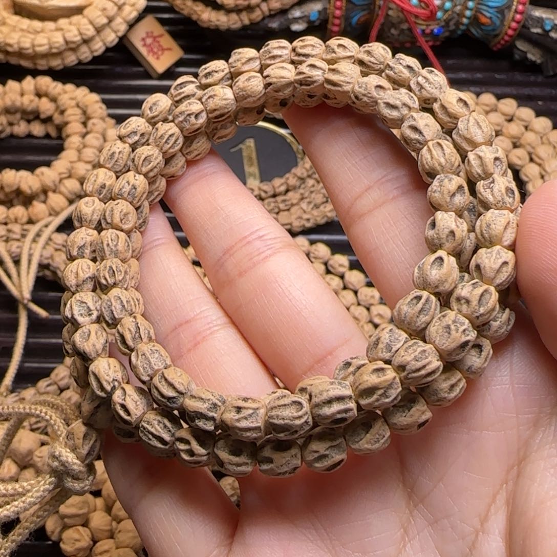 柏香籽/百香籽吊坠隐*