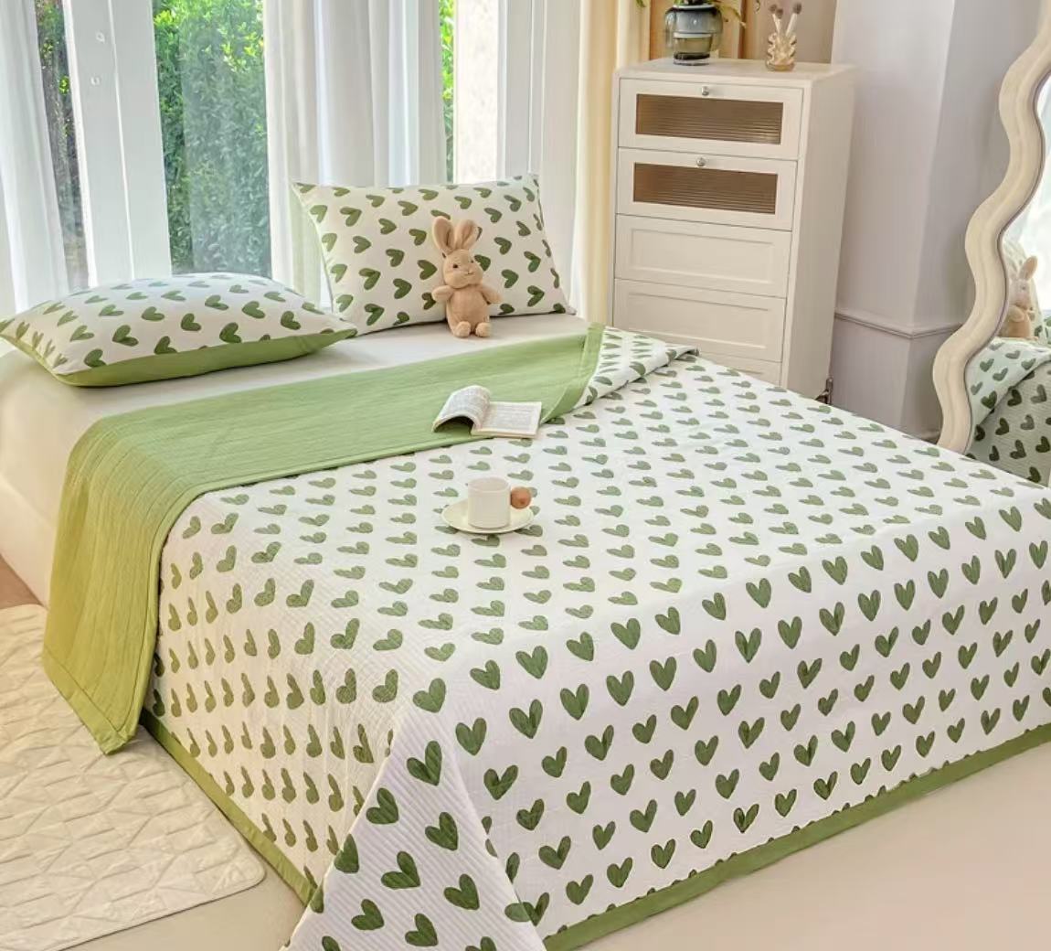 【彼心-绿】 200*230cm四季可用防滑可爱床盖绗缝床单