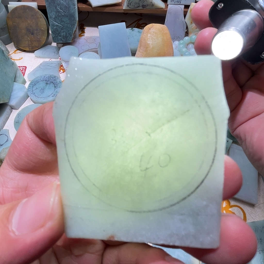 翡翠未镶嵌颈饰天然缅甸A货翡翠毛料